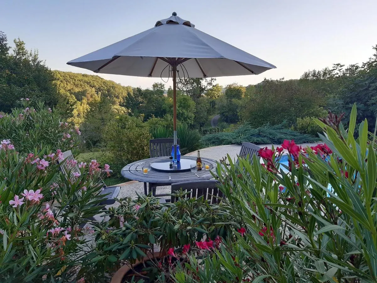 Gite Appartement, Sous Les Arbres Montagudet
