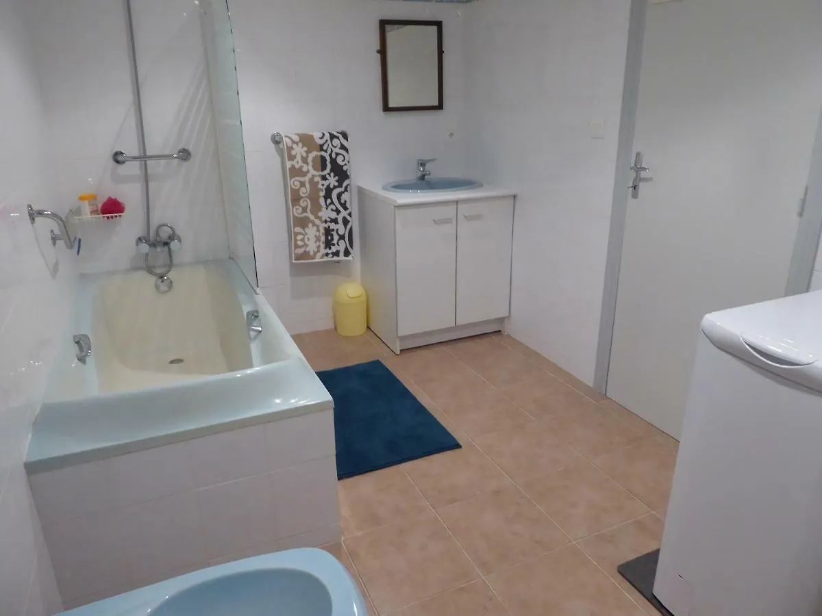 Apartament Gite Appartement, Sous Les Arbres Montagudet